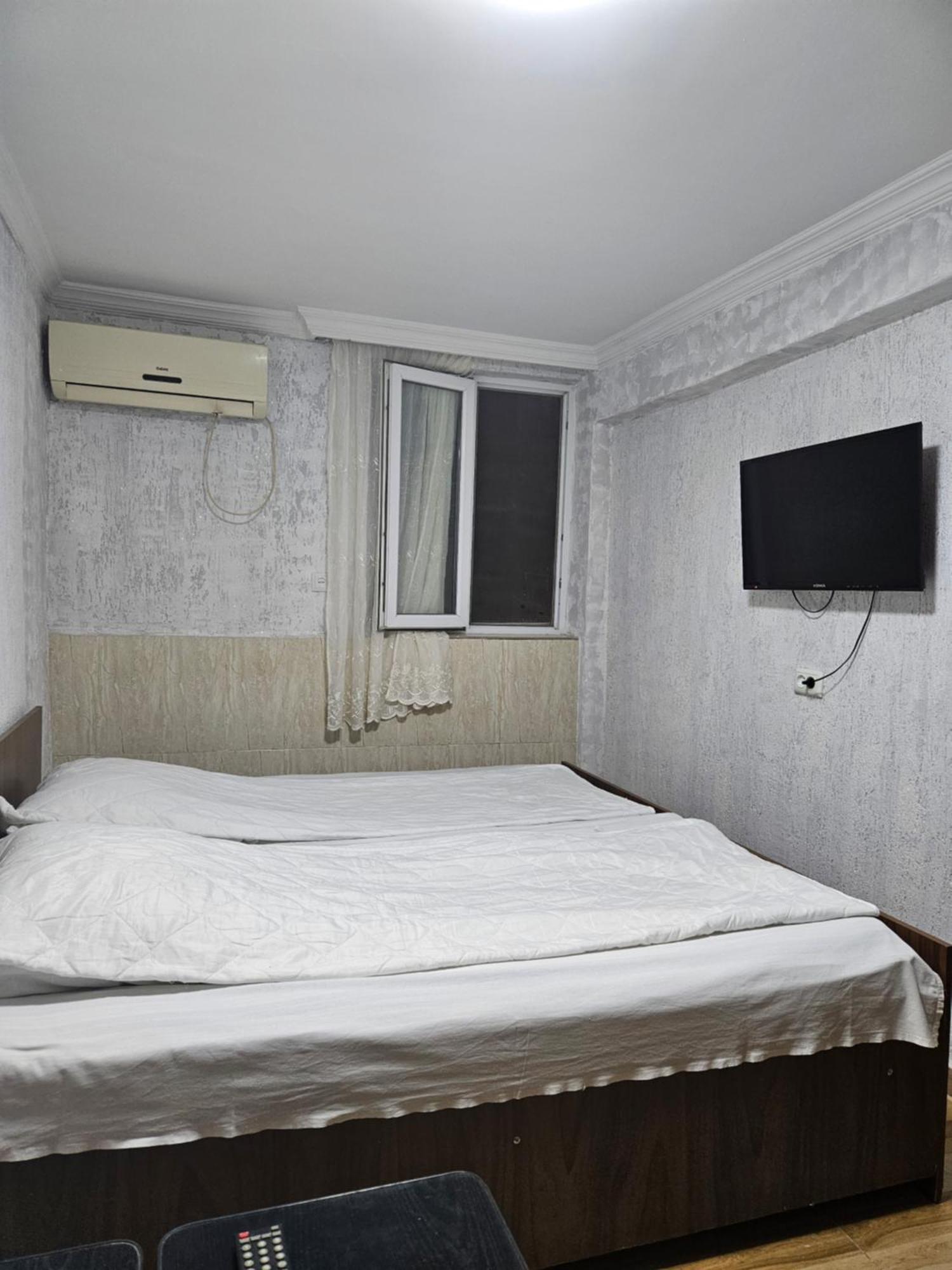 Guest House 2 Floor Batumi Exterior photo