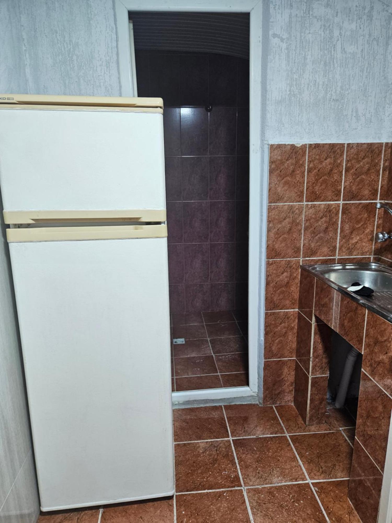 Guest House 2 Floor Batumi Exterior photo