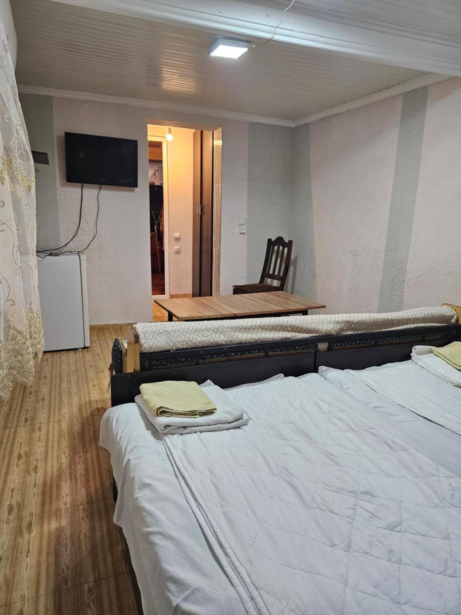 Guest House 2 Floor Batumi Exterior photo